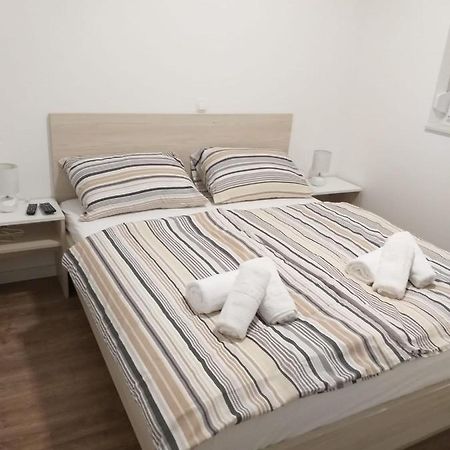 Apartman Iva 希贝尼克 外观 照片
