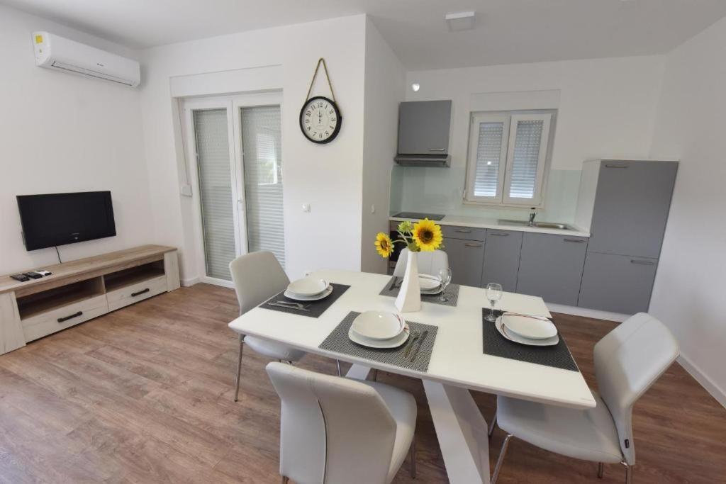 Apartman Iva 希贝尼克 外观 照片
