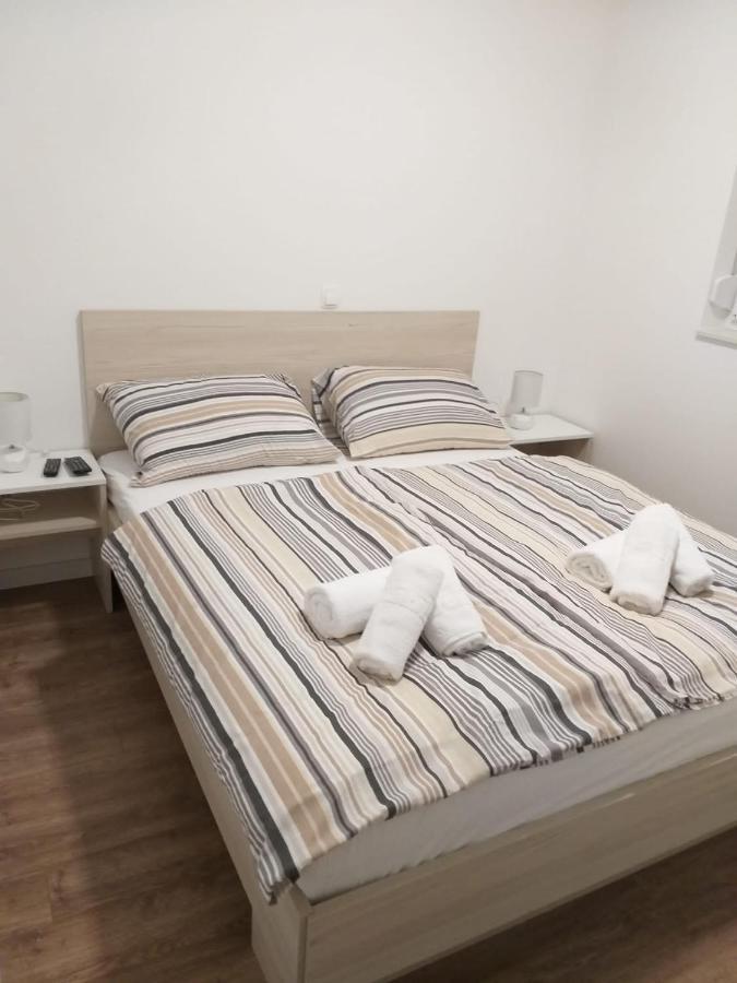 Apartman Iva 希贝尼克 外观 照片